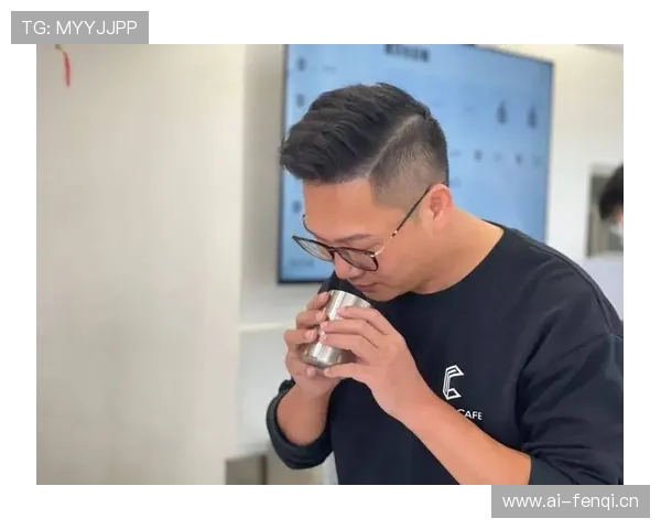 汪周雨这日常像顶级富豪，训练完还带助理弄咖啡我服了